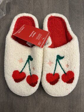 Women's slippers size 5 with cherries NEW